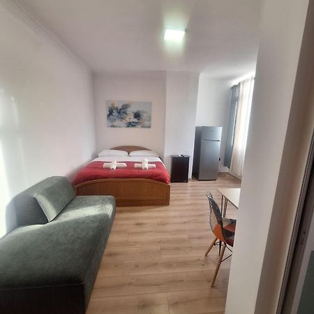 Albania Apartment Comfort Near Tirana City Center Exteriör bild