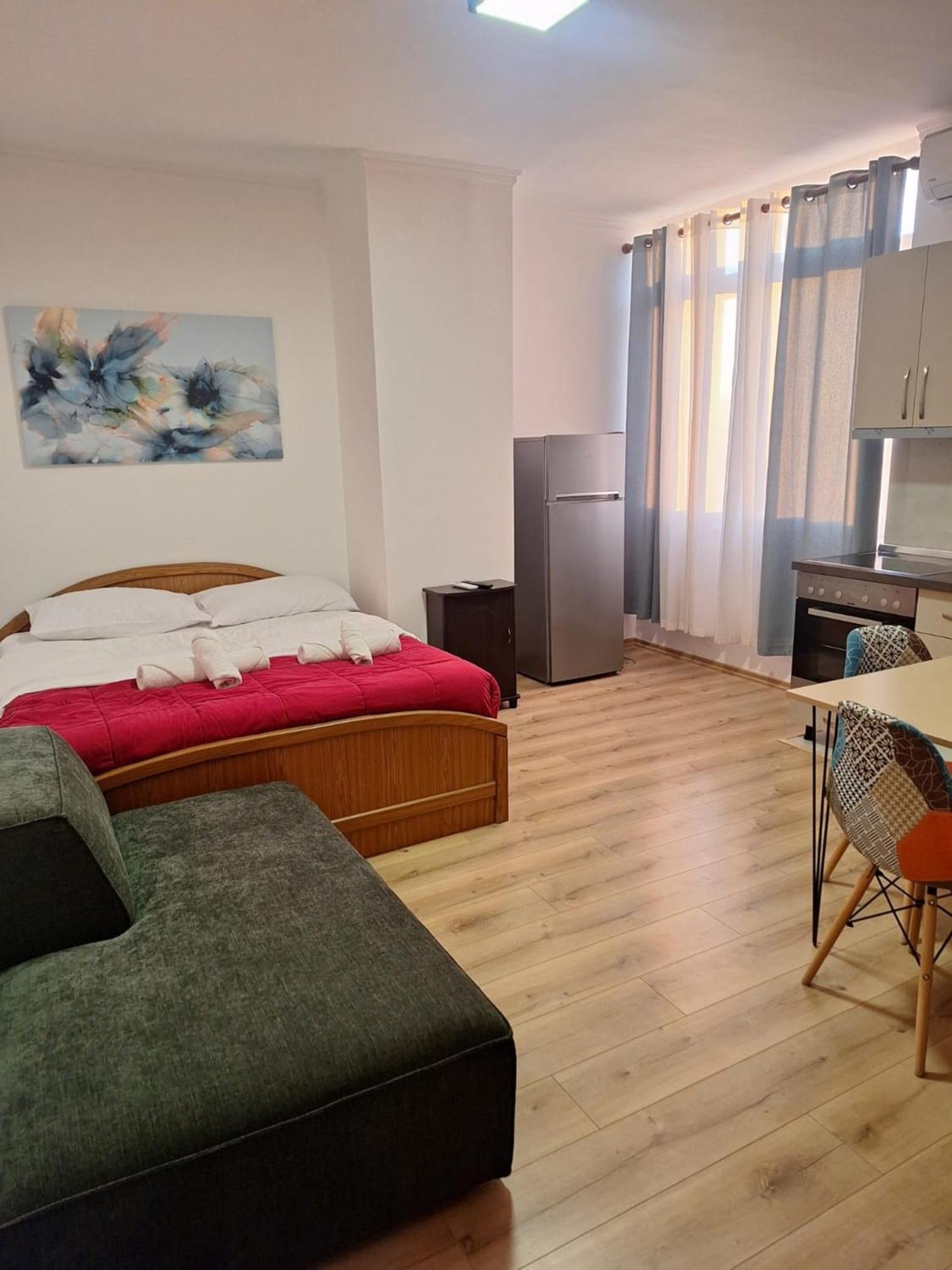 Albania Apartment Comfort Near Tirana City Center Exteriör bild