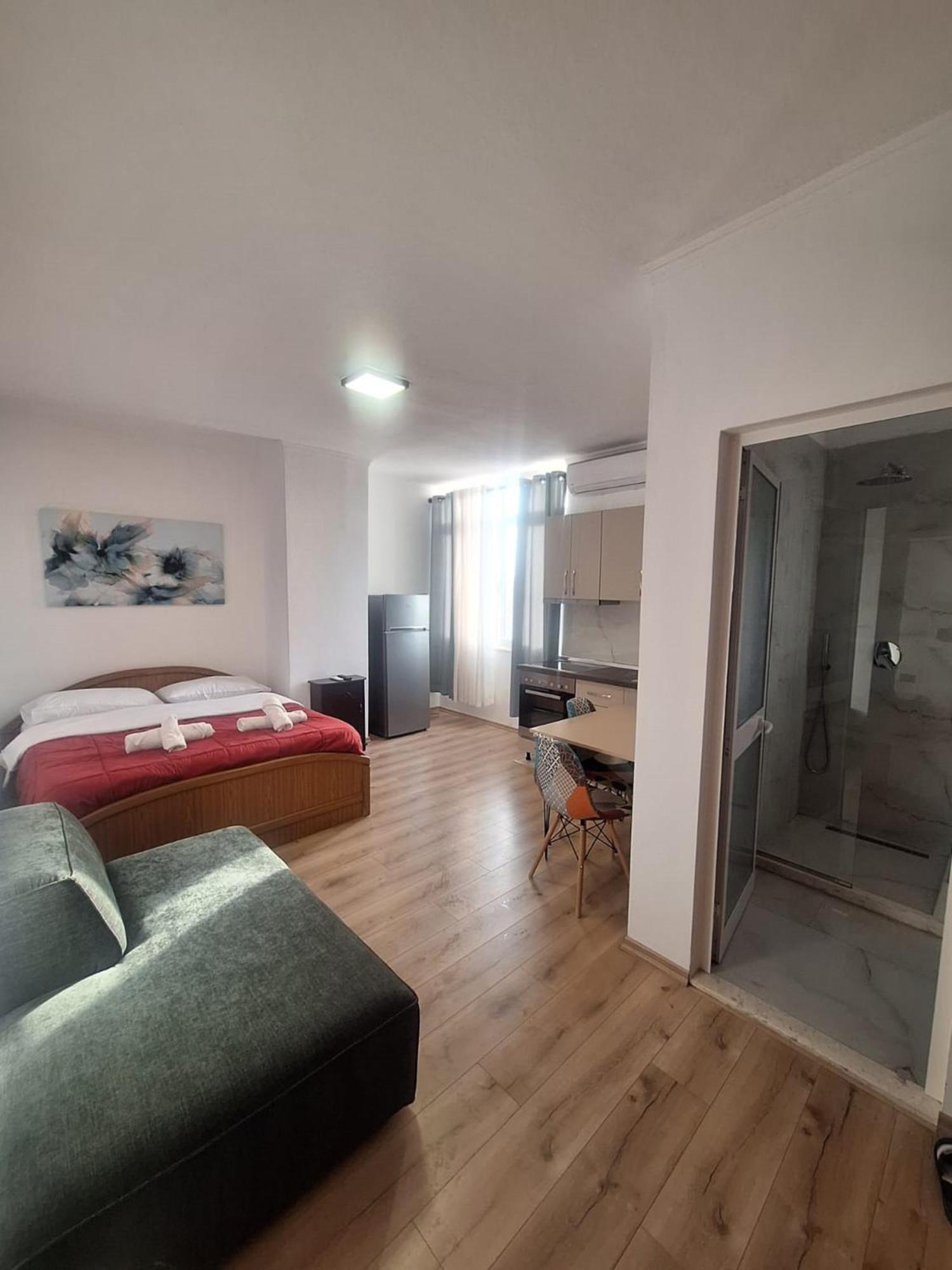 Albania Apartment Comfort Near Tirana City Center Exteriör bild