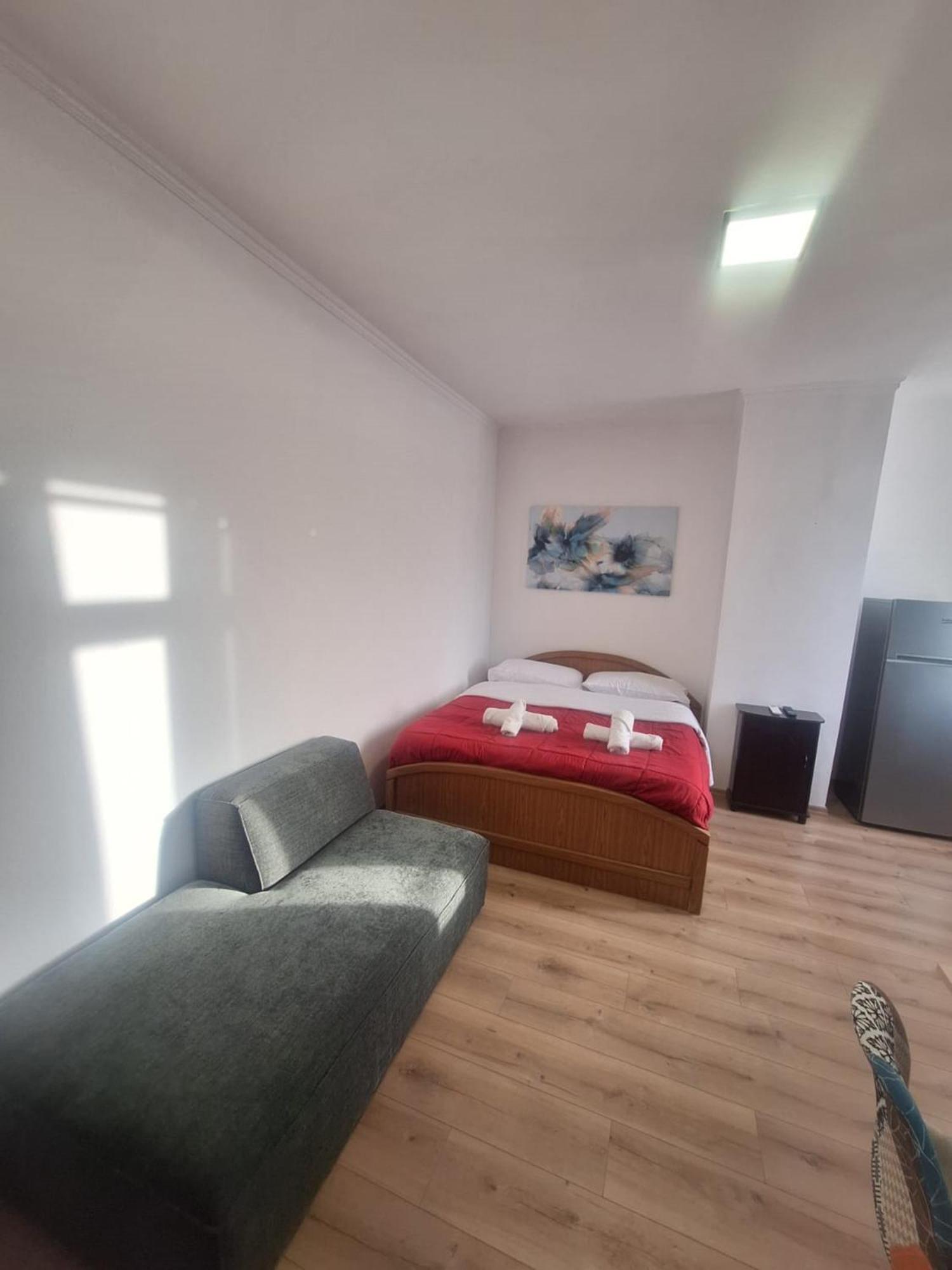 Albania Apartment Comfort Near Tirana City Center Exteriör bild